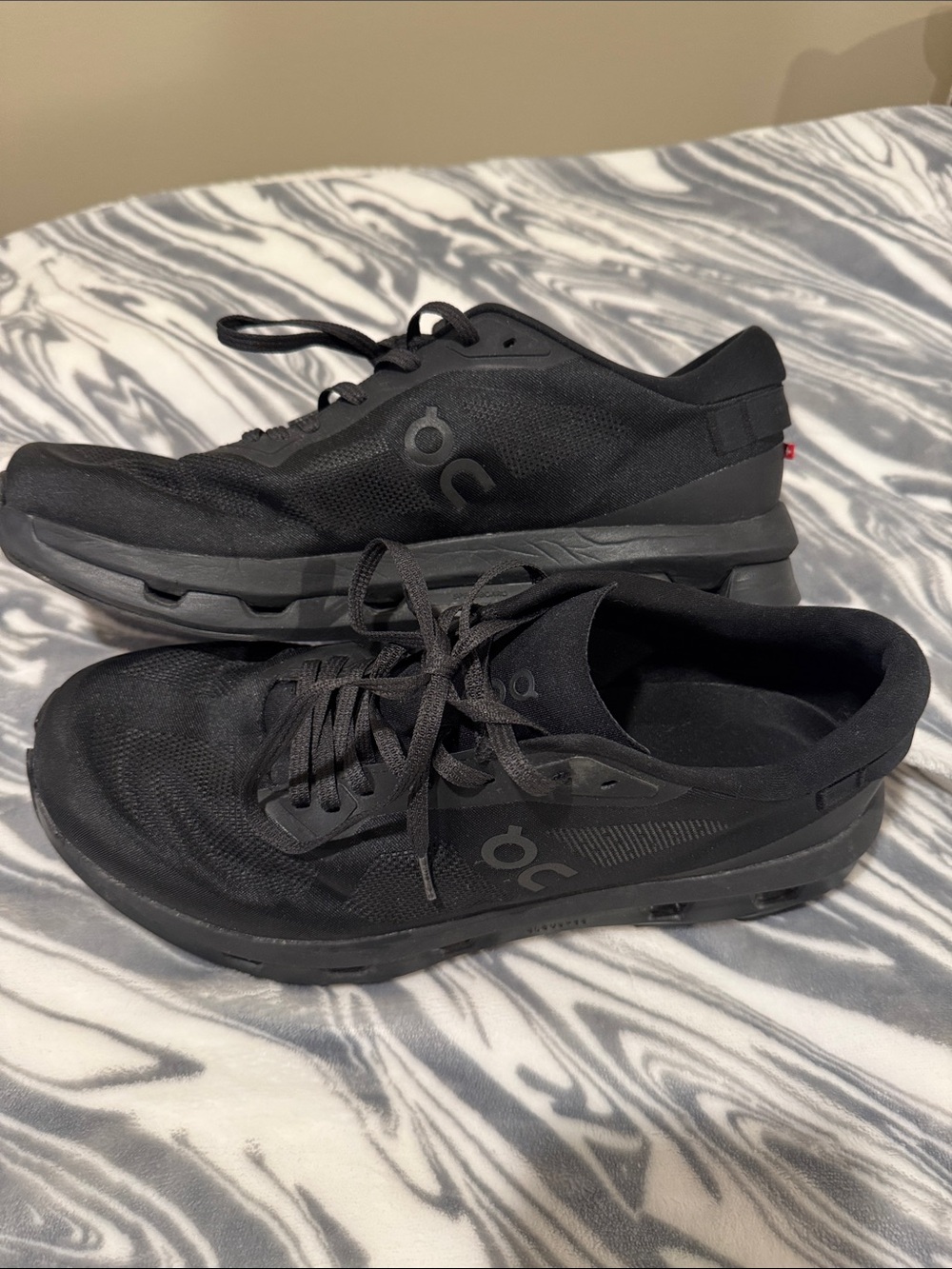 On Running Black Men’s Athletic Shoes